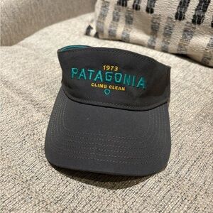 Patagonia climb clean Gray Visor Hat